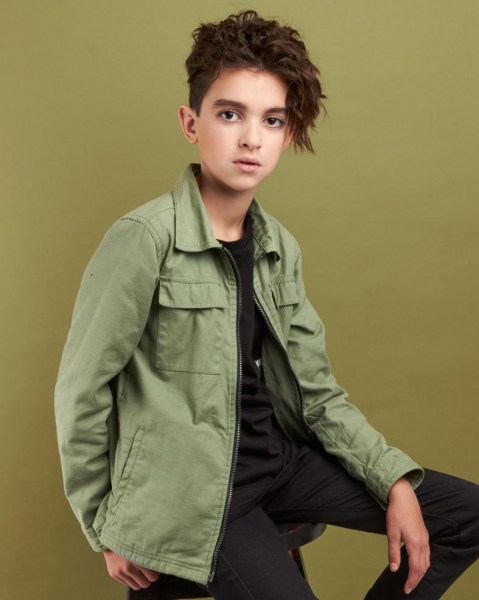 Roan V