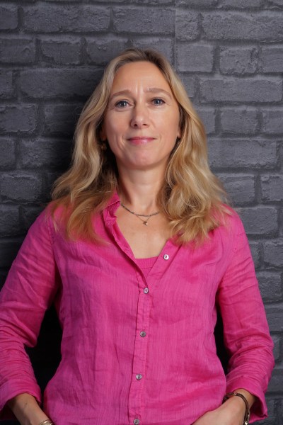 Anne v